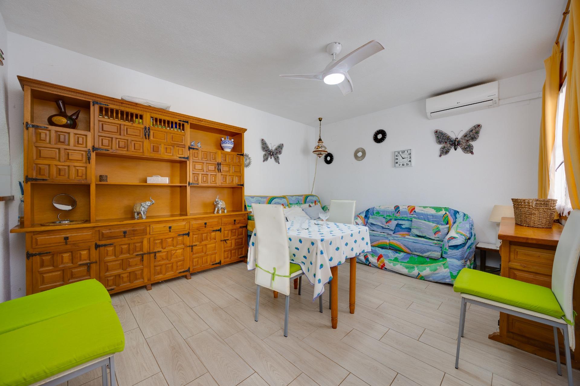 Upper floor outdoor space of villa in Calas Blanca, Torrevieja
