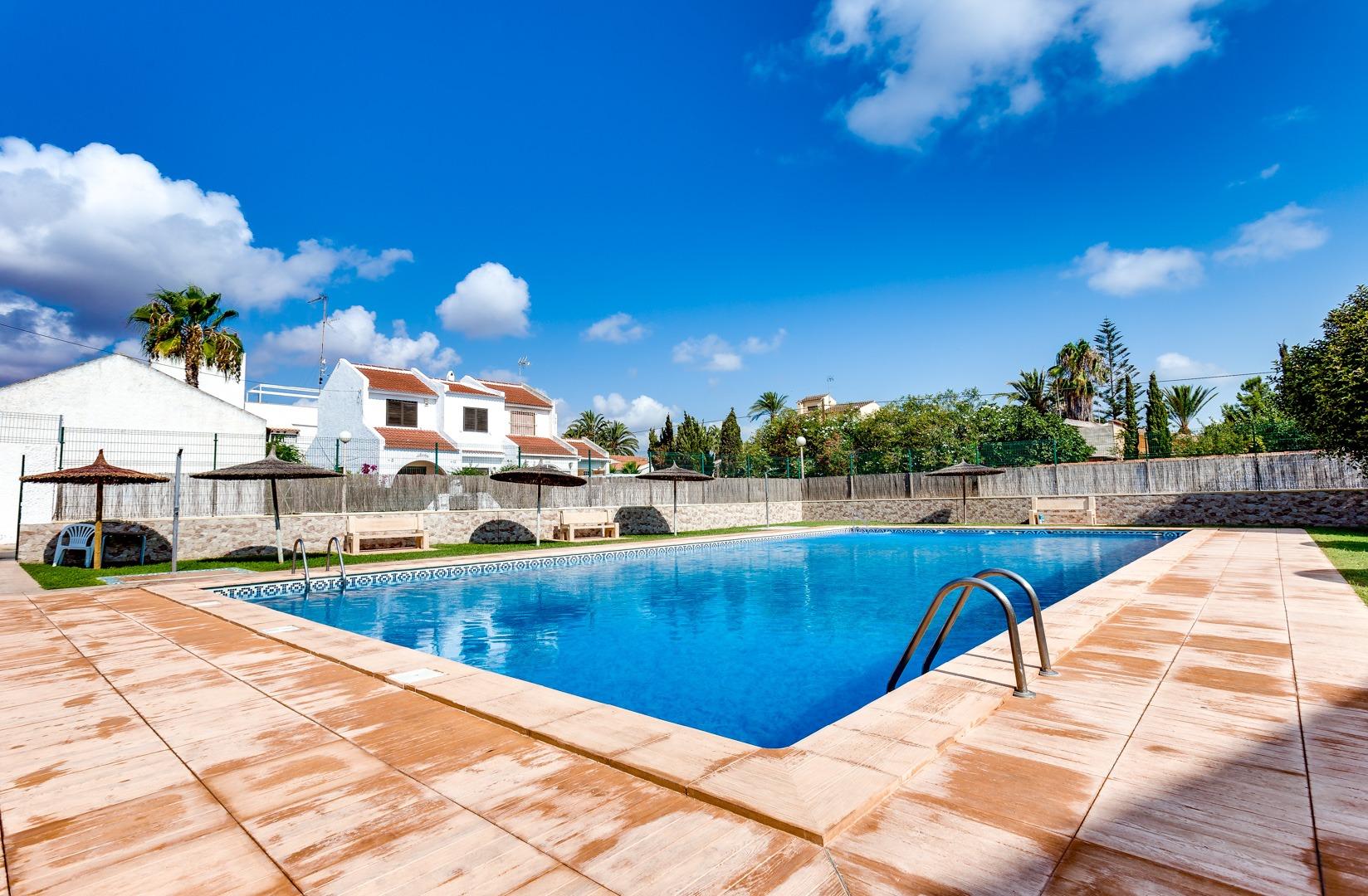 Entrance porch and terrace of villa in Calas Blanca, Torrevieja