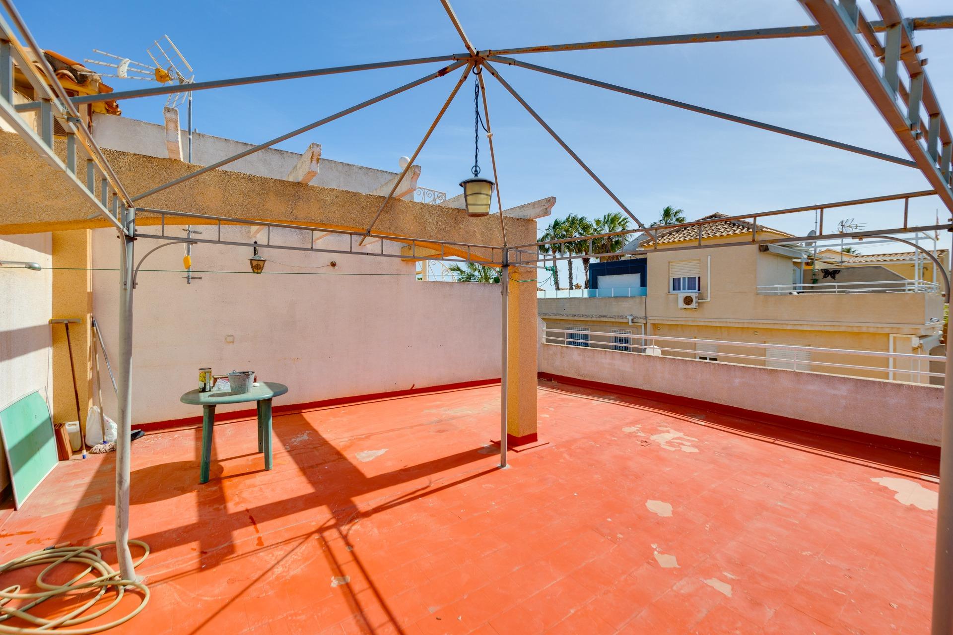 Exterior side elevation of corner townhouse, Los Altos, Torrevieja