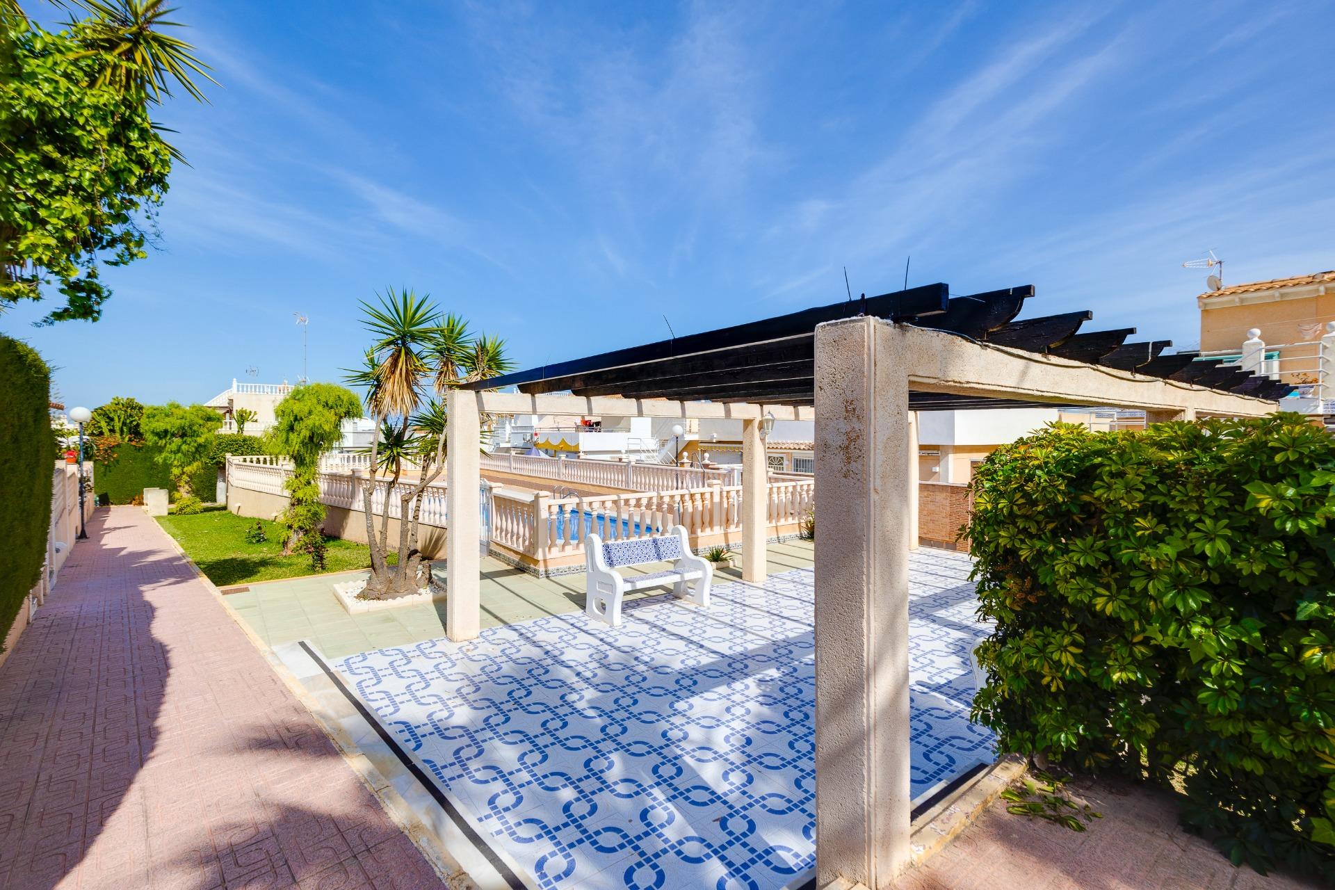 Living space with natural light, Los Altos townhouse, Torrevieja