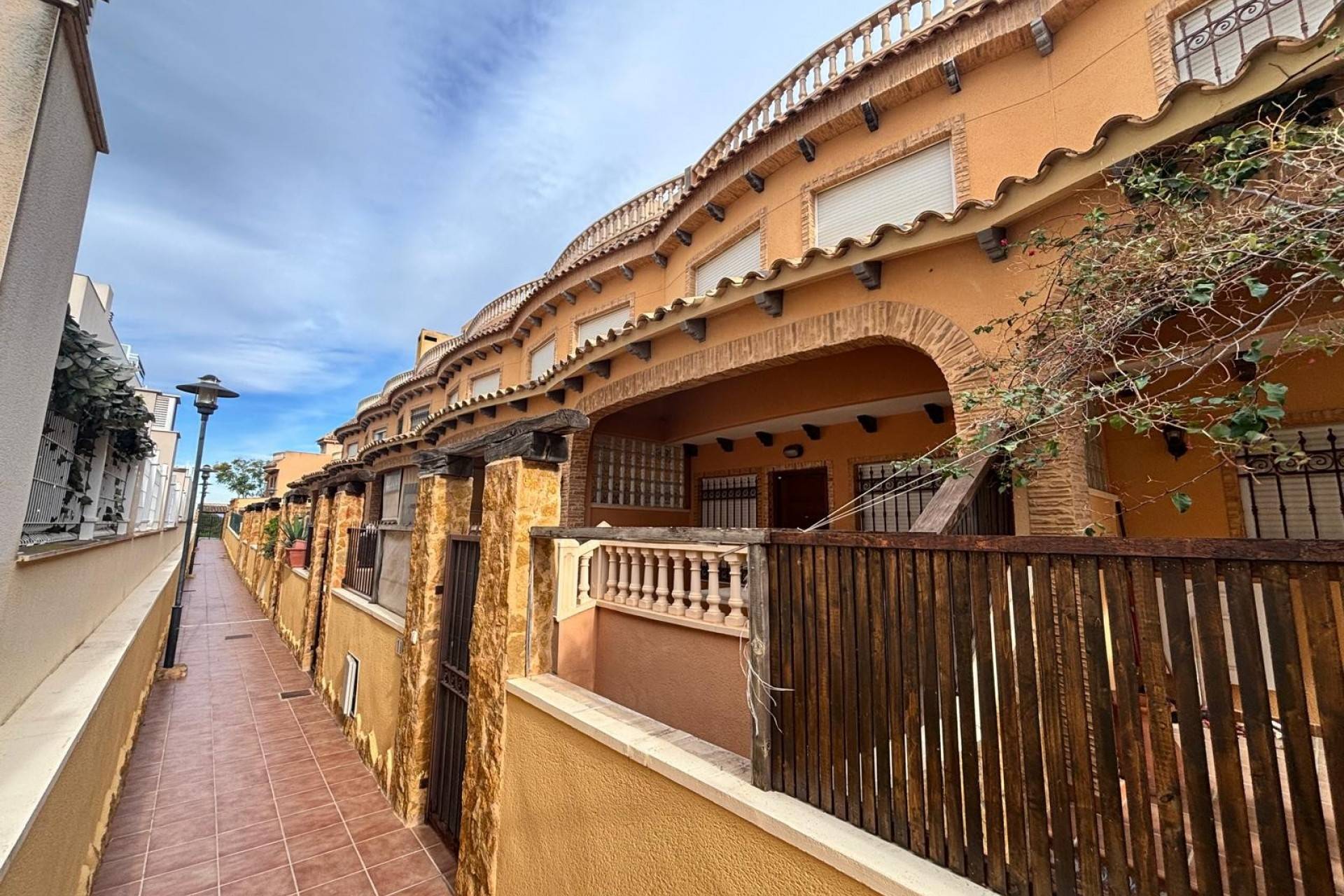 Villa for sale in El Edén, Guardamar Del Segura - exterior view of three-storey property