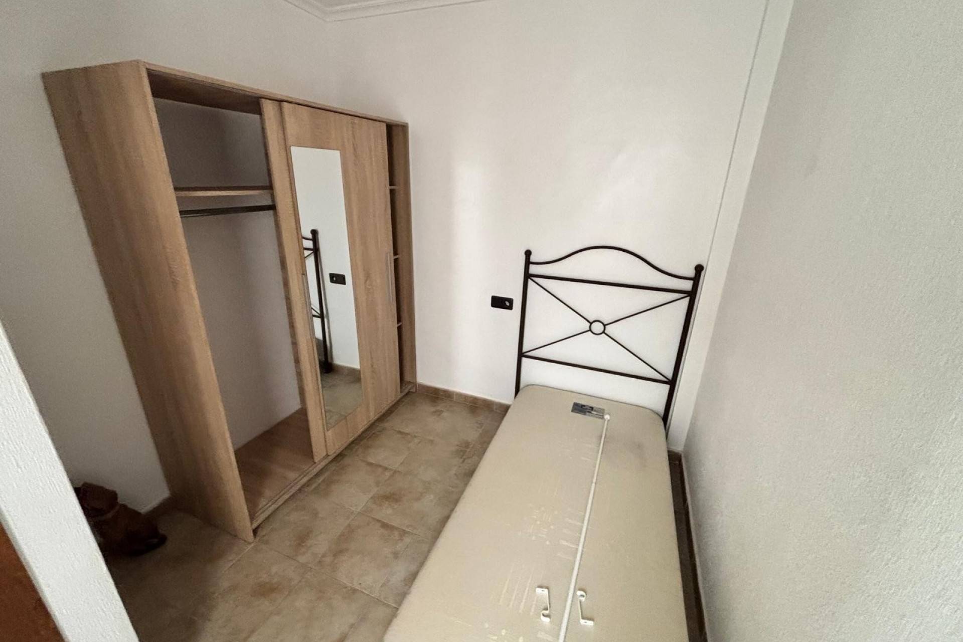 Second bathroom in 5-bedroom villa, El Edén, Guardamar Del Segura
