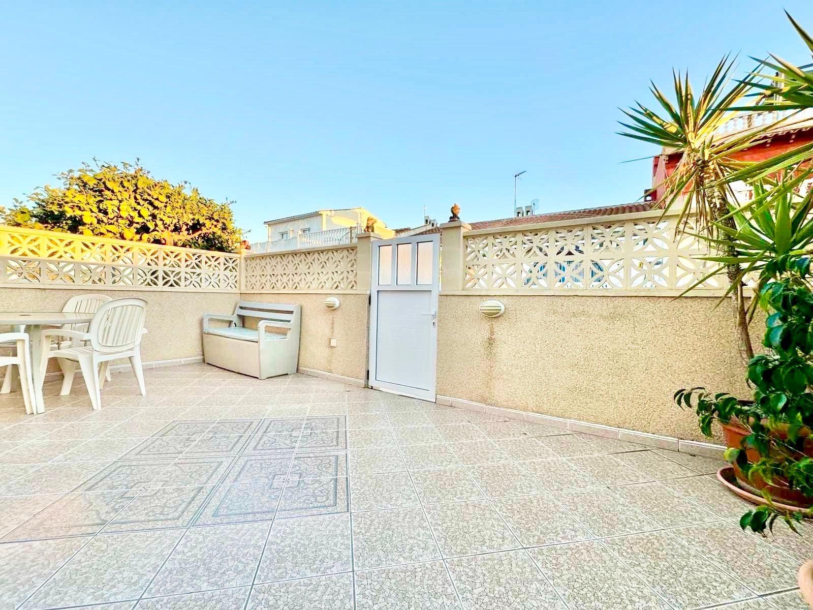 Interior hallway in 1-bedroom townhouse, La Siesta, Torrevieja
