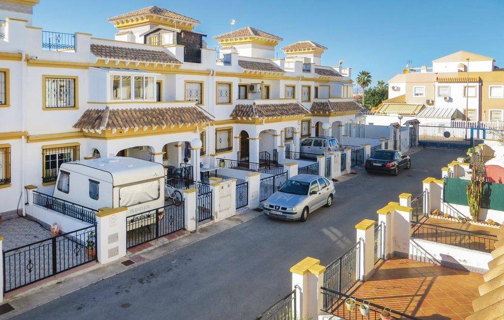 Communal grounds of residential complex, Carrefour, Torrevieja