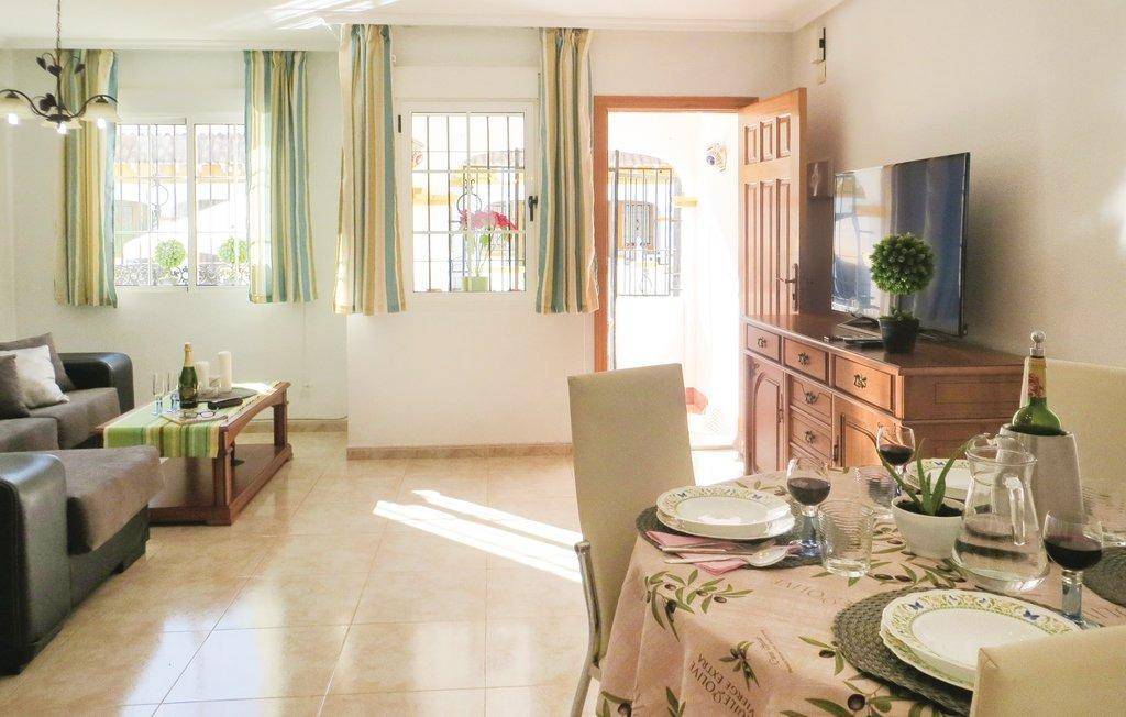 Living area in 3-bedroom villa, Carrefour, Torrevieja