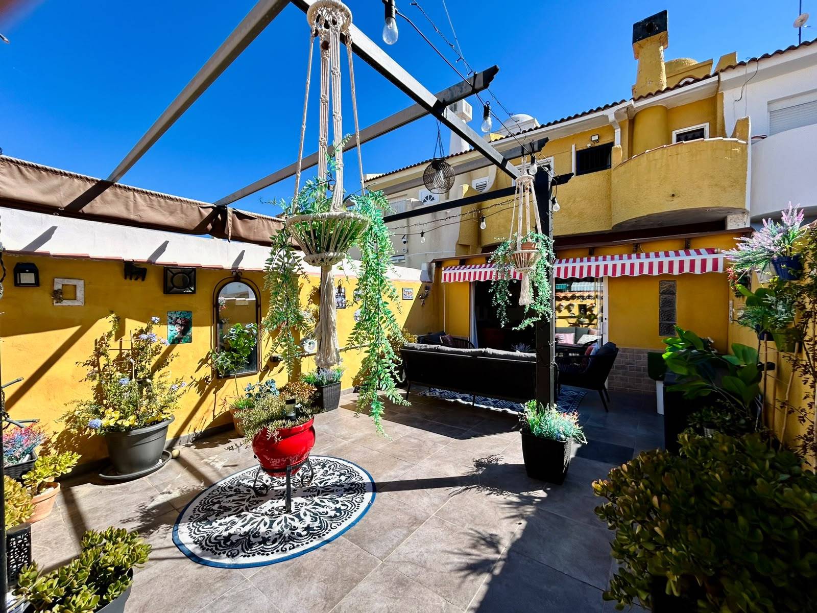 Ground-level exterior of villa, La Siesta, Torrevieja
