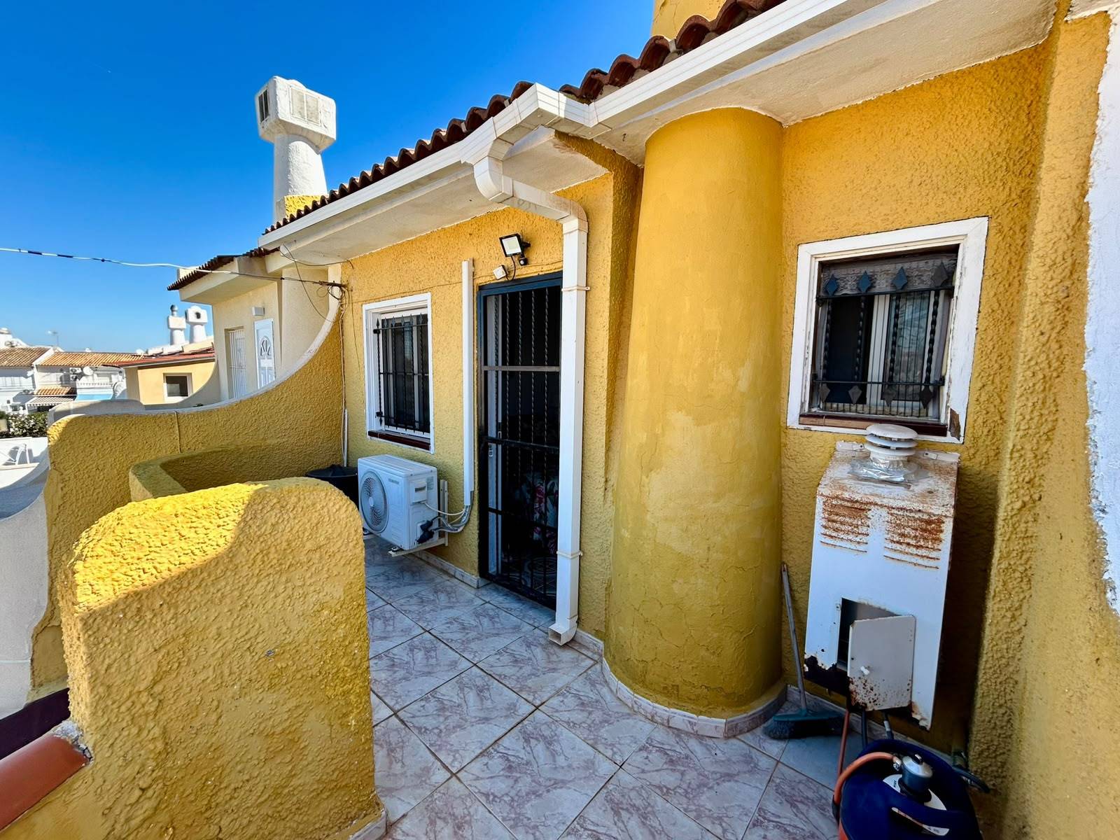 Garden or terrace area of villa, La Siesta, Torrevieja