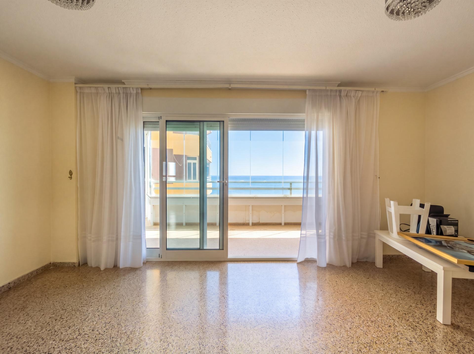 Open-plan living and dining area in 3-bedroom apartment, La Mata Pueblo