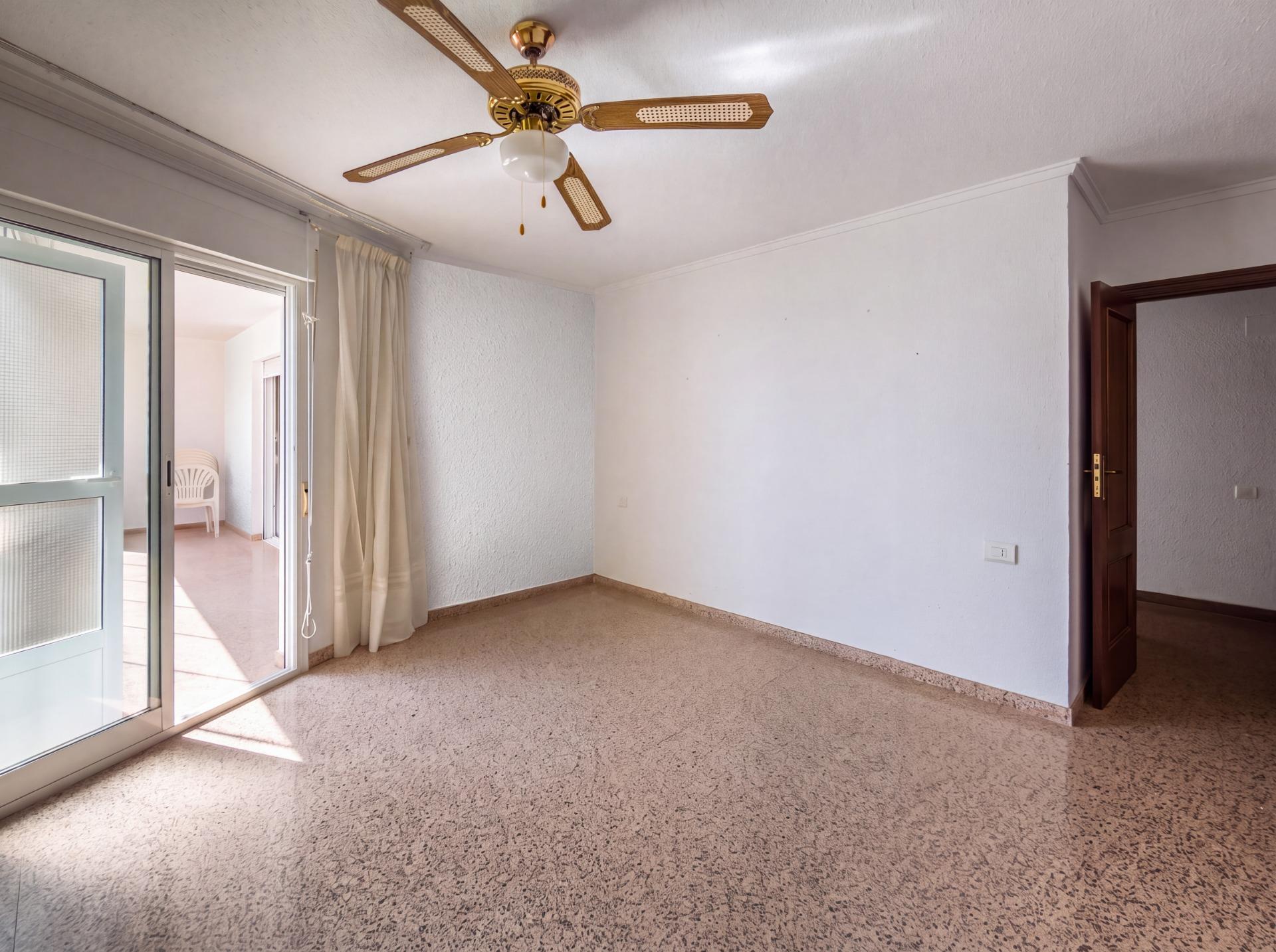 Bathroom in 3-bedroom apartment, La Mata Pueblo, Torrevieja