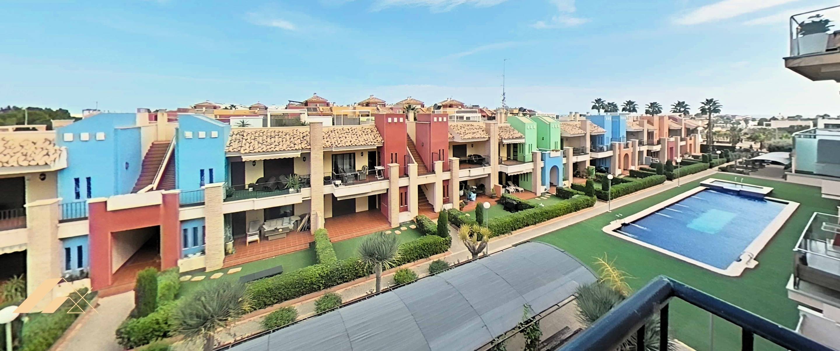 Apartment for sale in Lomas de Cabo Roig, Orihuela Costa - garden-level exterior and communal grounds