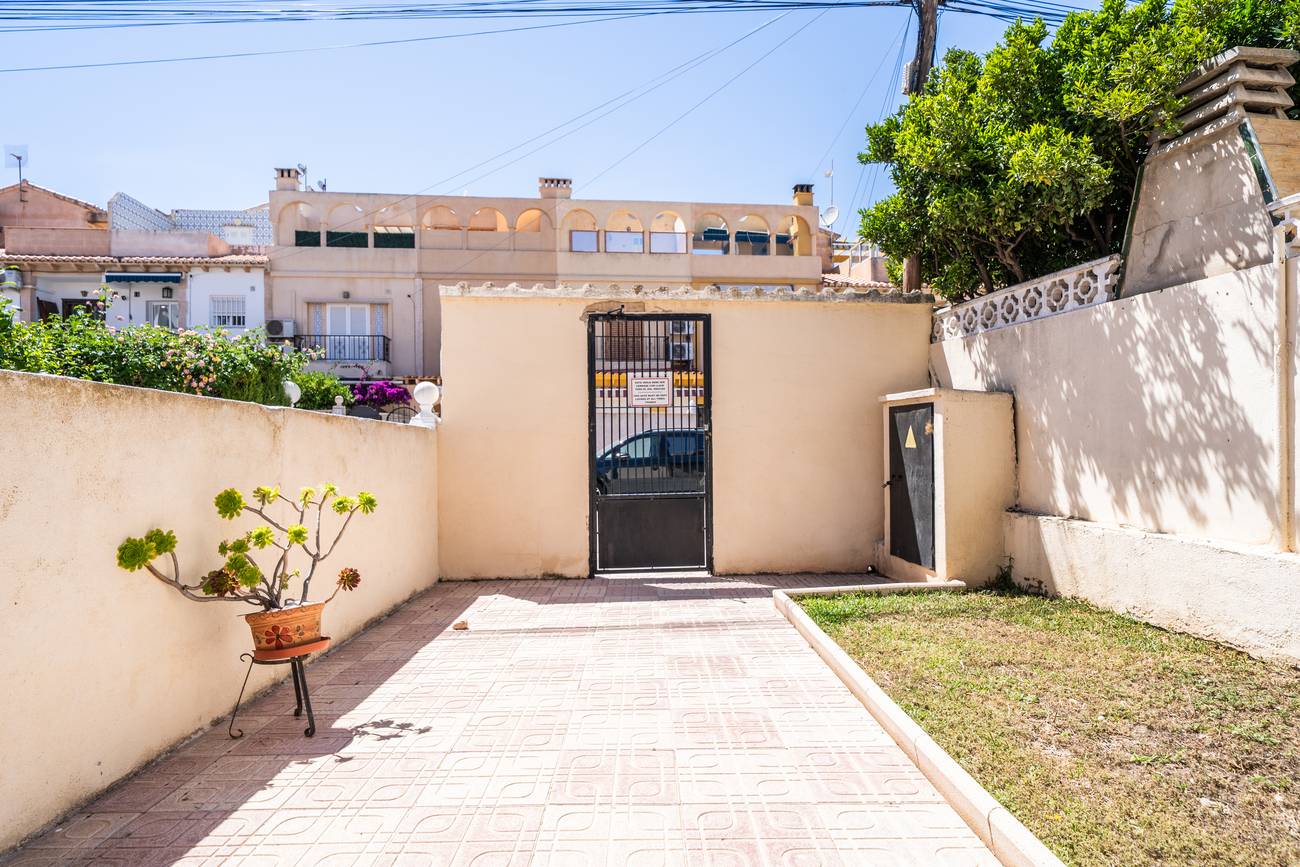 Living room window and natural light, La Siesta, Torrevieja