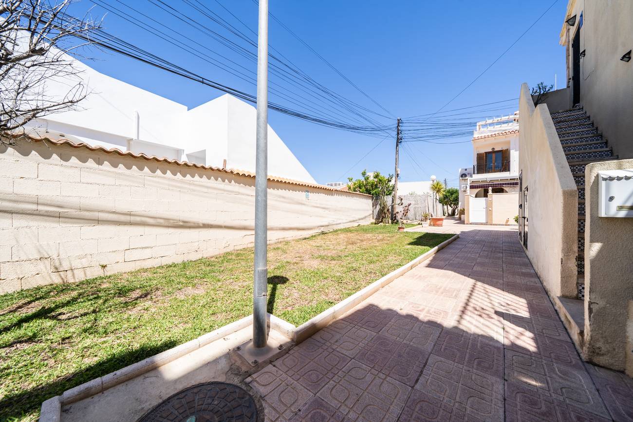Exterior building facade detail, residential complex, La Siesta, Torrevieja