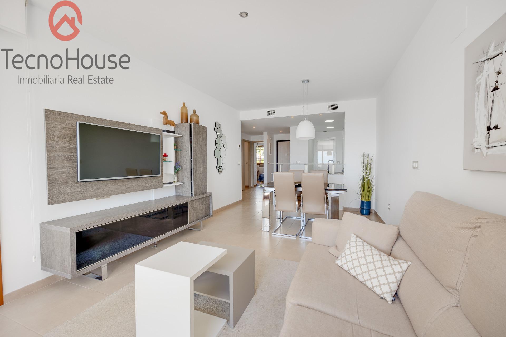 Apartment for sale in Lomas de Cabo Roig, Orihuela Costa - east-facing first-floor exterior with communal gardens