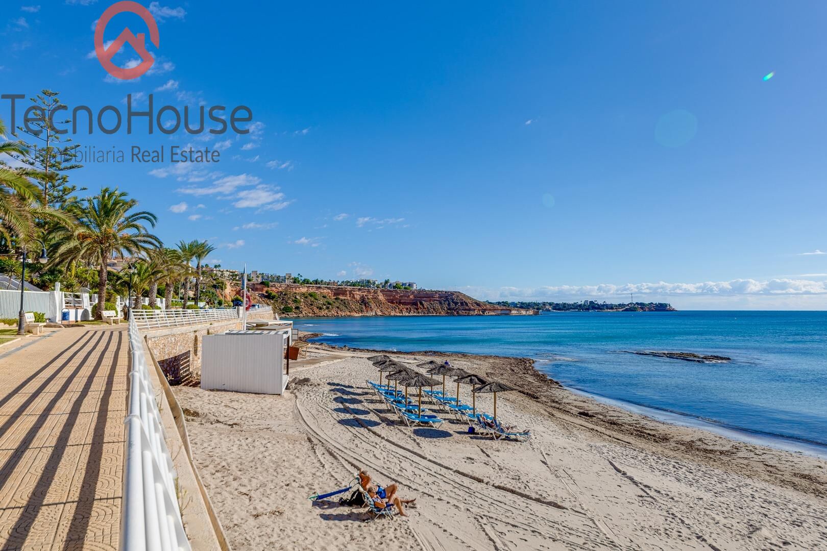 Open kitchen with breakfast bar area in apartment, Lomas de Cabo Roig