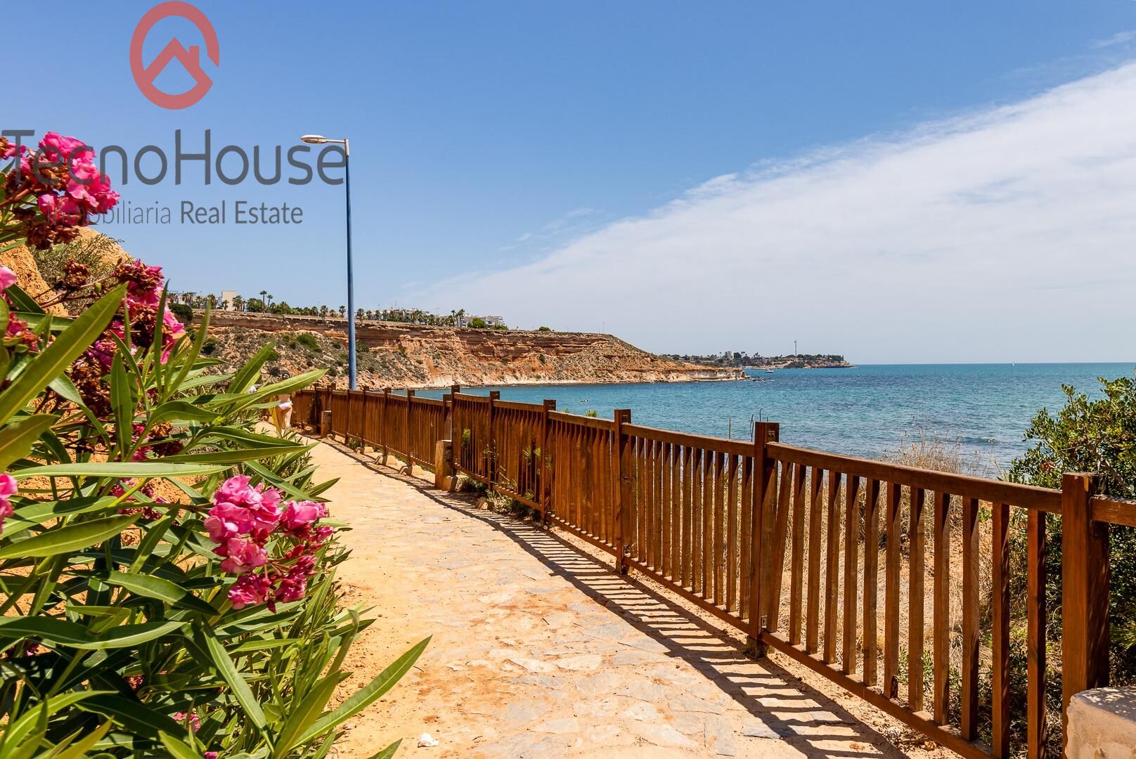 Ground-floor communal entrance, Residencial Terrazas de Campoamor