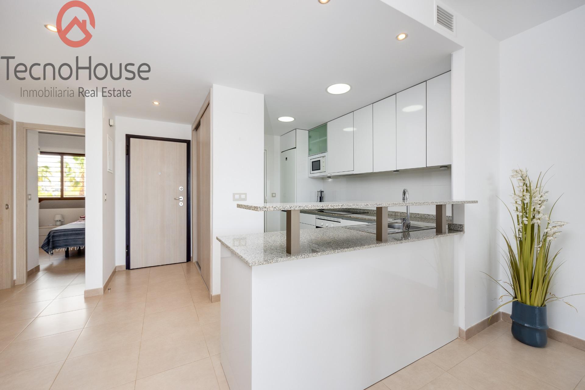 Bathroom with shower in 2-bedroom apartment, Lomas de Cabo Roig