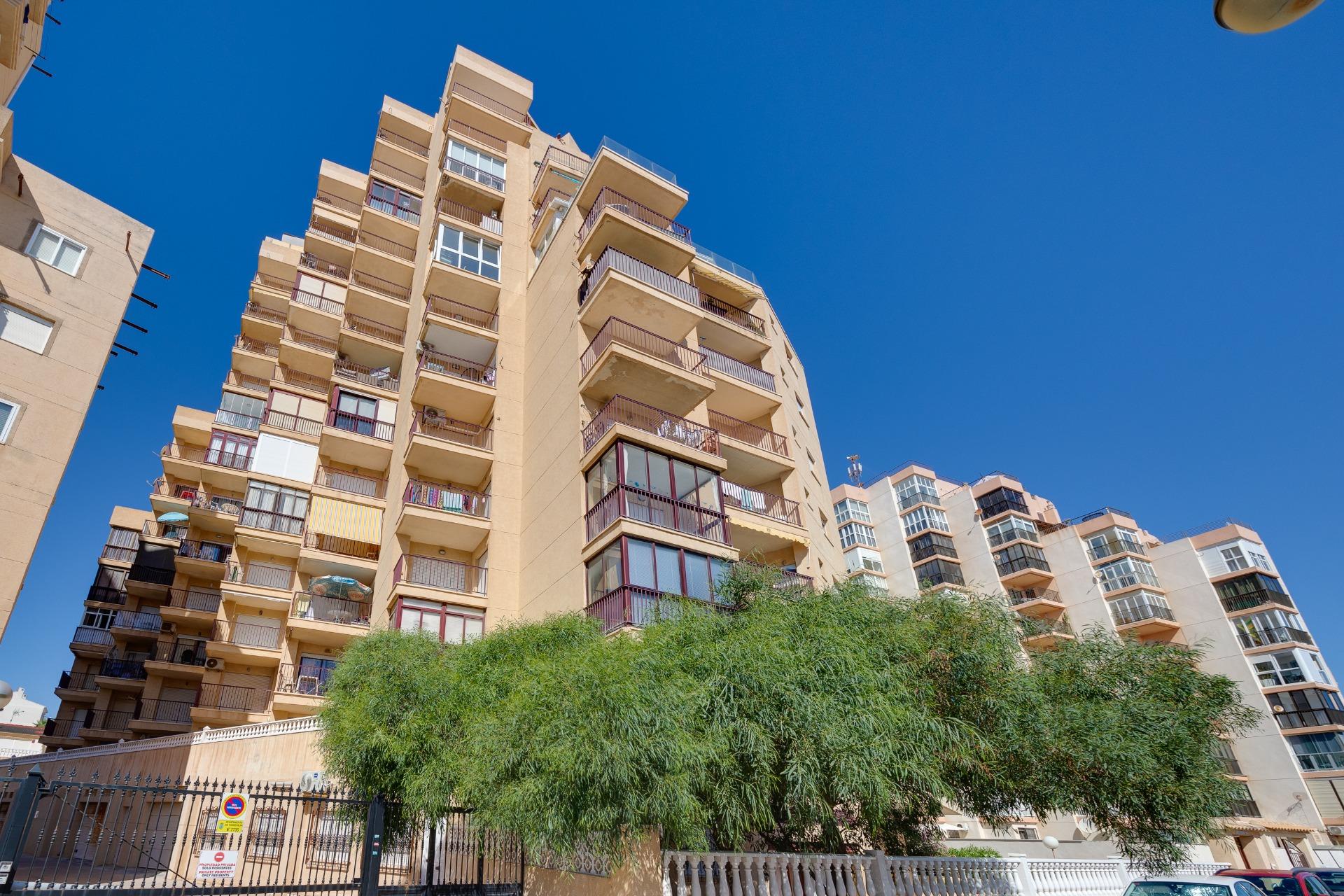 Building exterior showing third-floor terrace, La Mata, Torrevieja