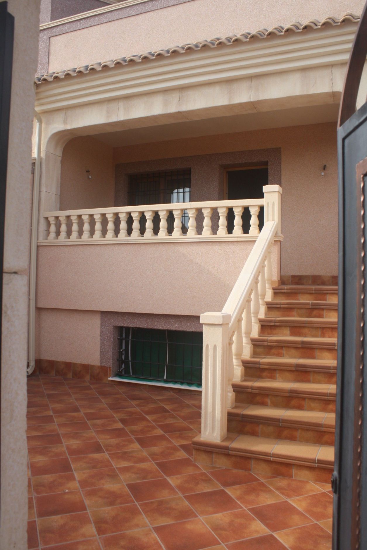 Development exterior showing plot boundaries and vehicle access, Los Balcones, Torrevieja