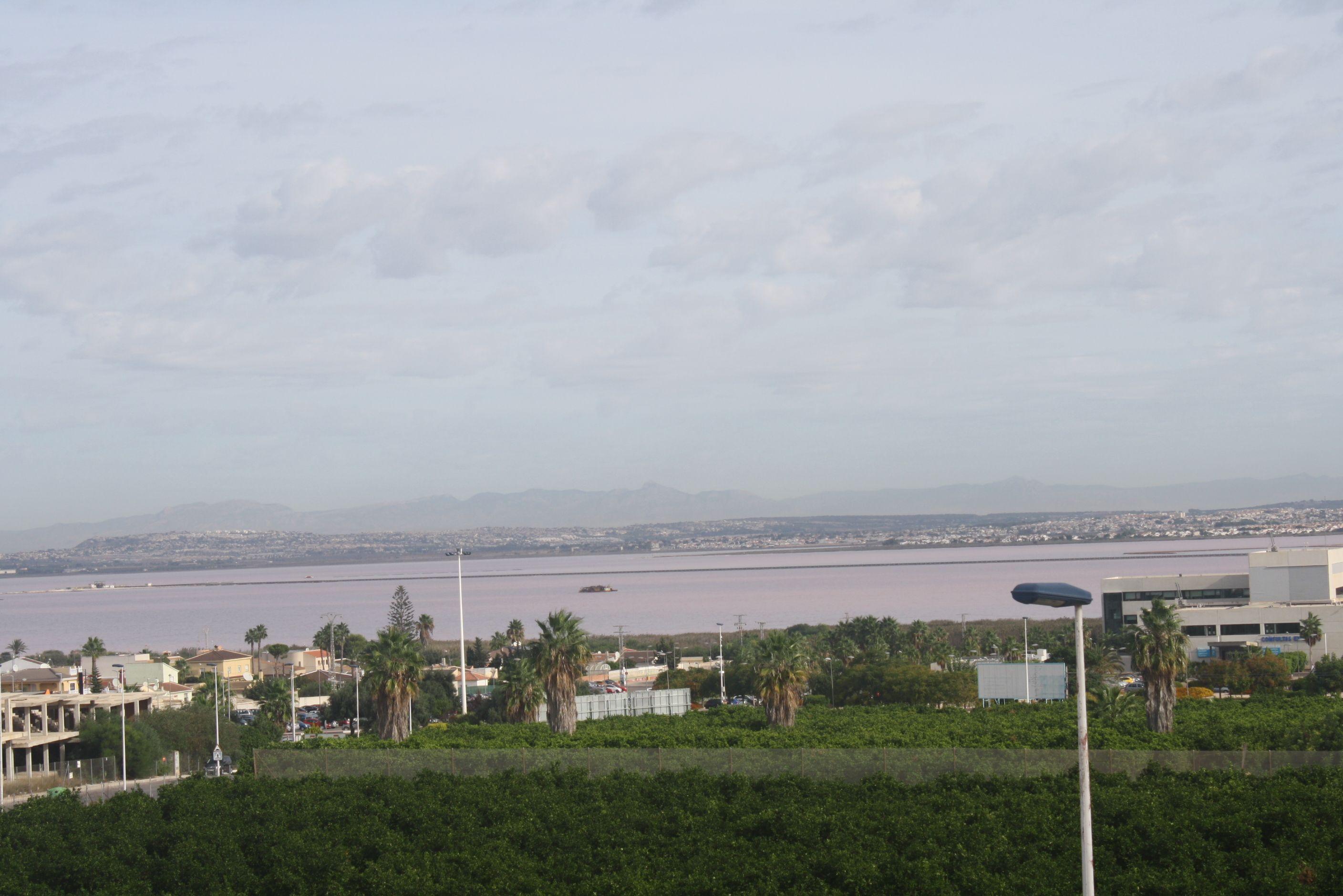 Fitted kitchen showing appliances and layout, new-build townhouse, Los Balcones, Torrevieja