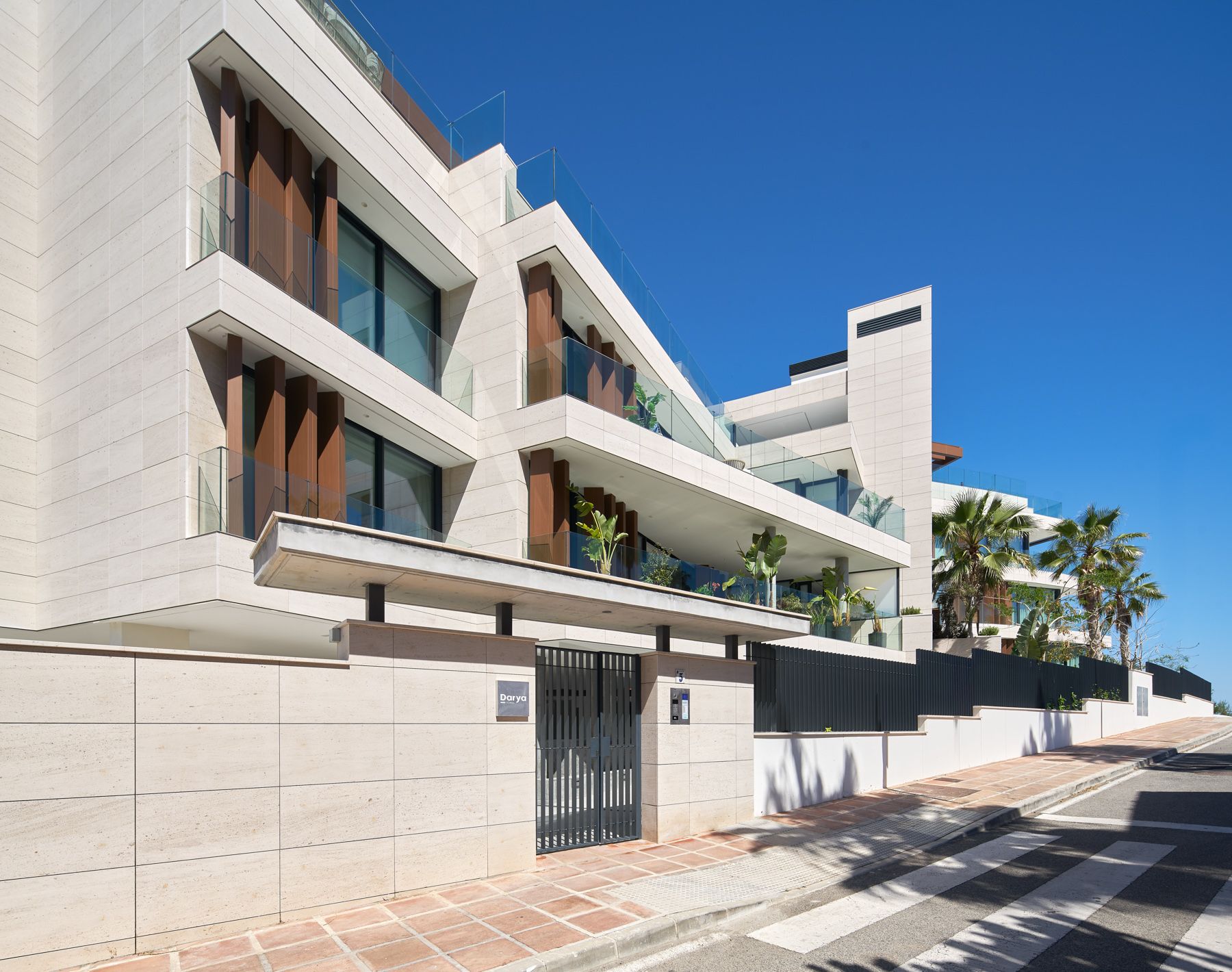 Dining area adjoining kitchen in first-floor new-build apartment, Guadalobón, Estepona