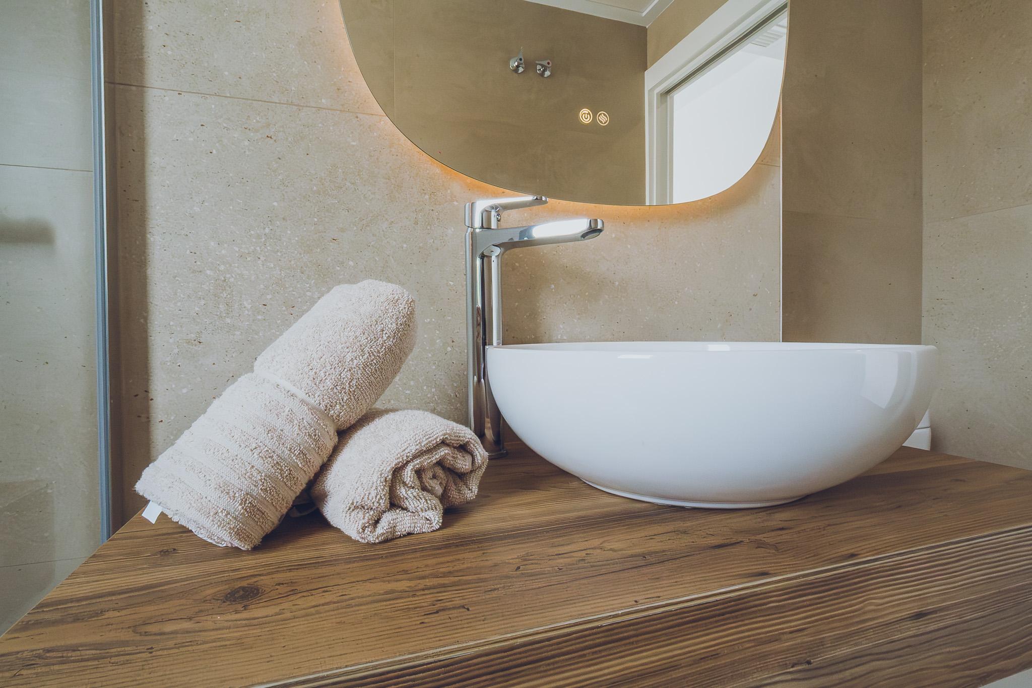 Bathroom in apartment, Comunidad valenciana