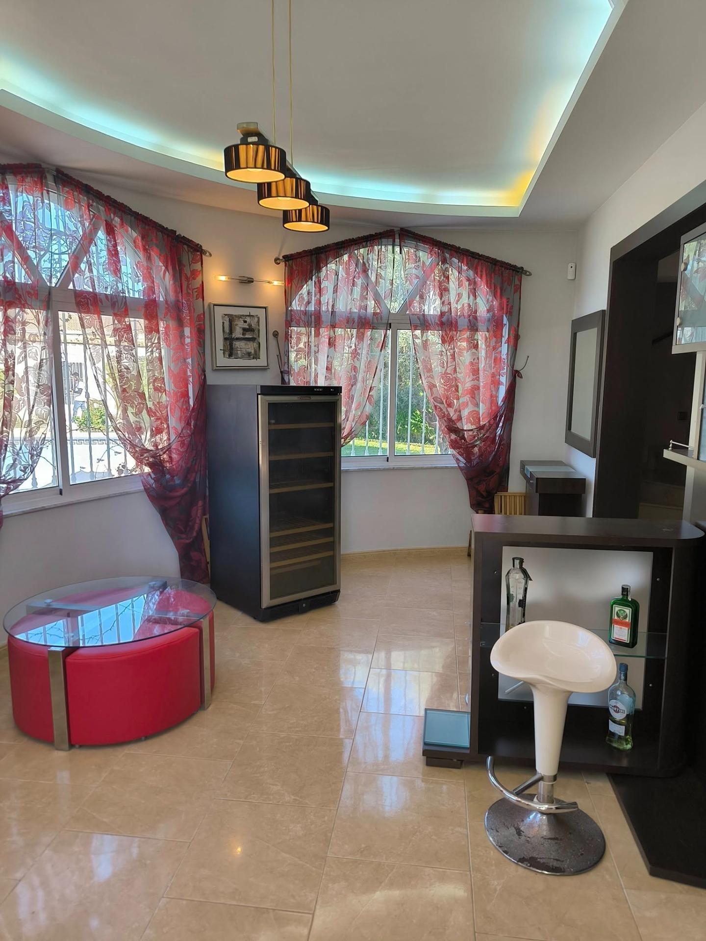 Utility room with fitted appliances in villa, La Siesta, Torrevieja