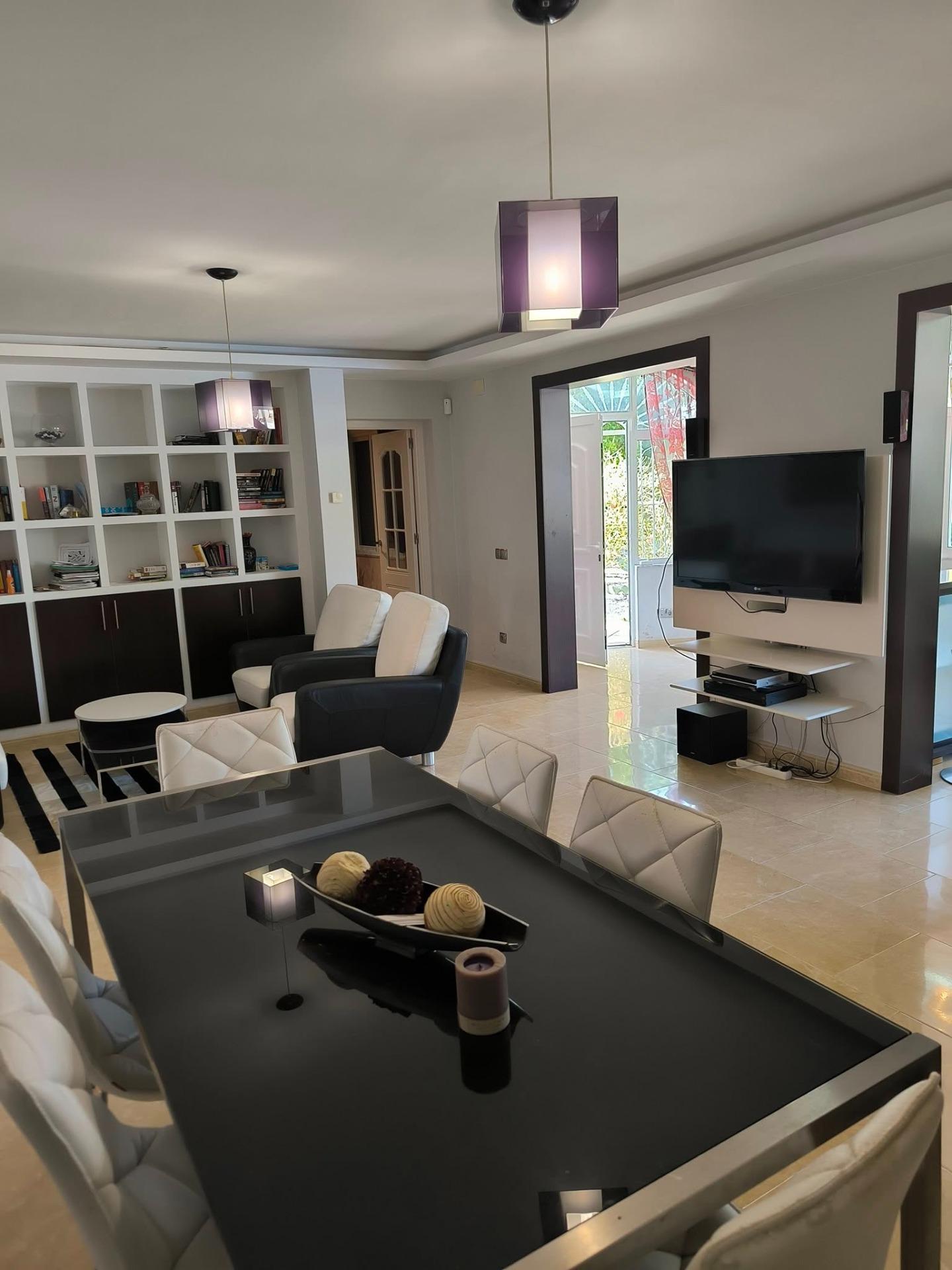 Living room with seating in 5-bedroom villa, La Siesta, Torrevieja