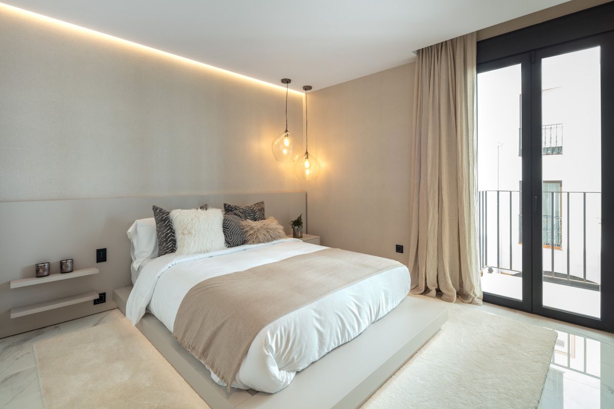 Master bedroom with large windows in 3-bedroom new-build apartment, Puerto, Marbella