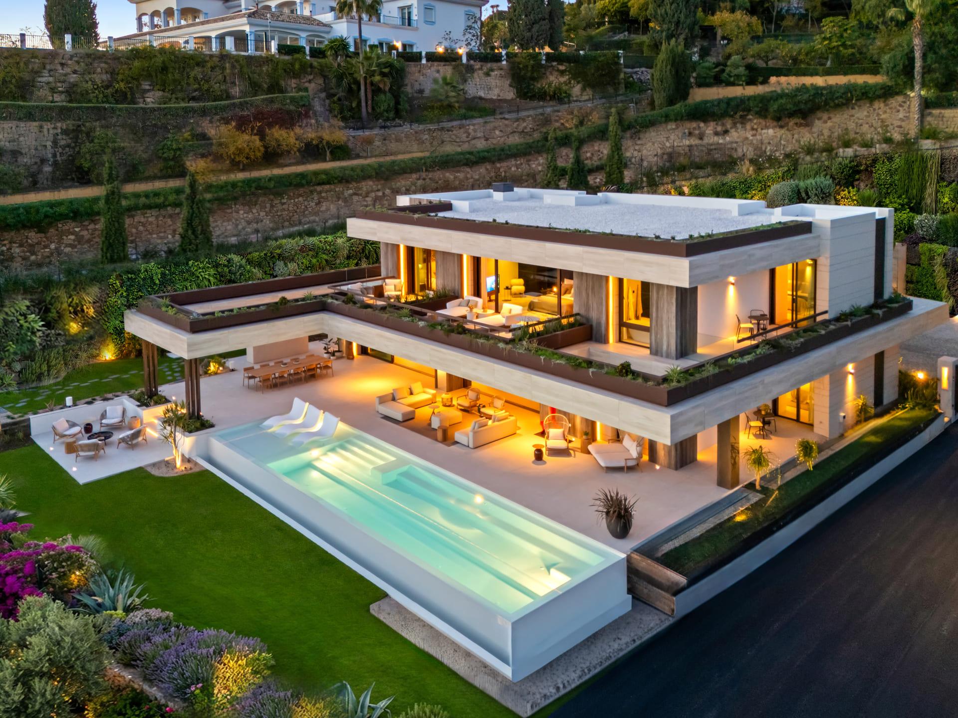 Ground-floor reception room, 5-bedroom new-build villa, La Quinta, Benahavis