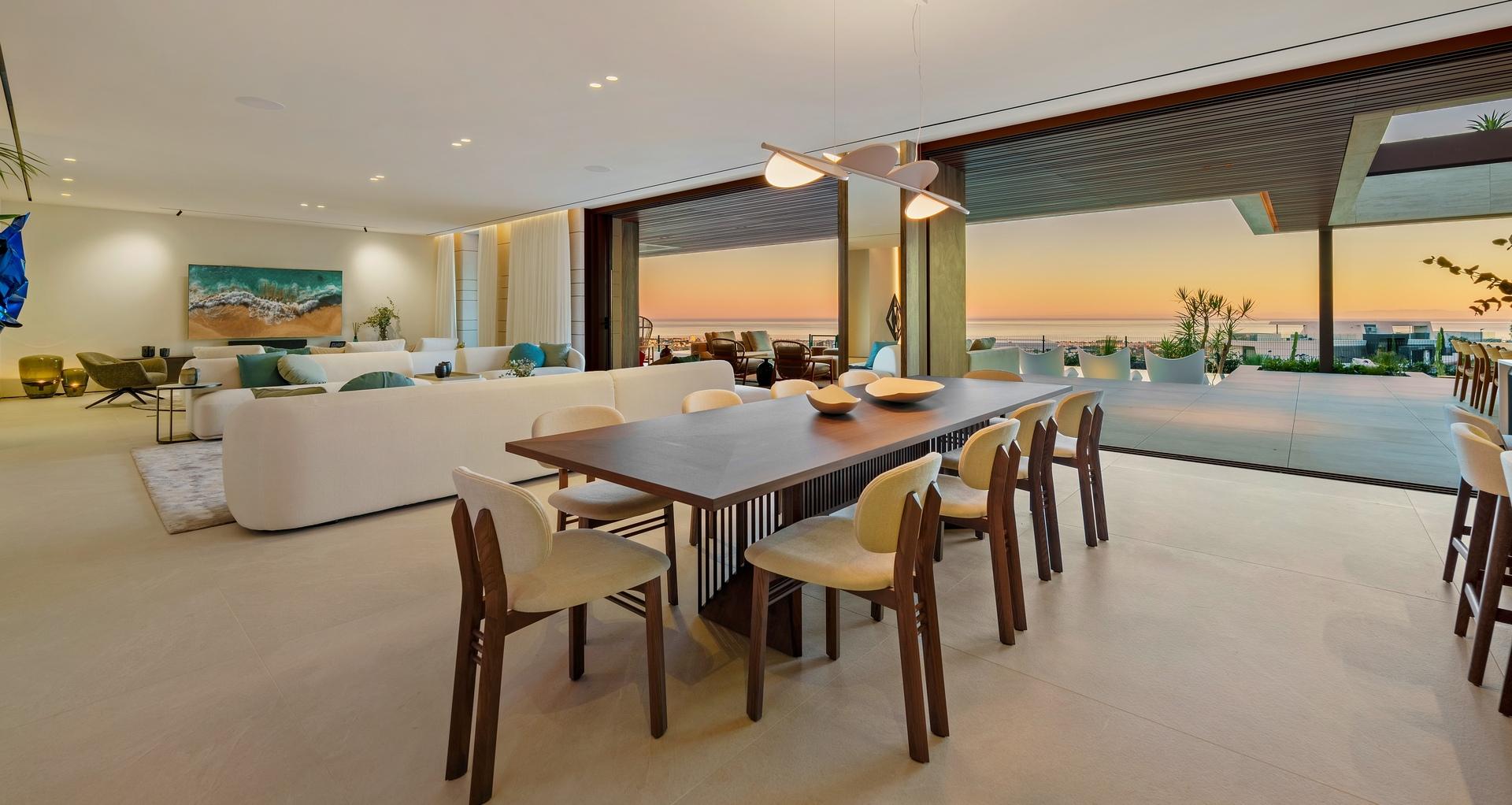 Interior corridor with large-format tile flooring, new-build villa, La Quinta, Benahavis
