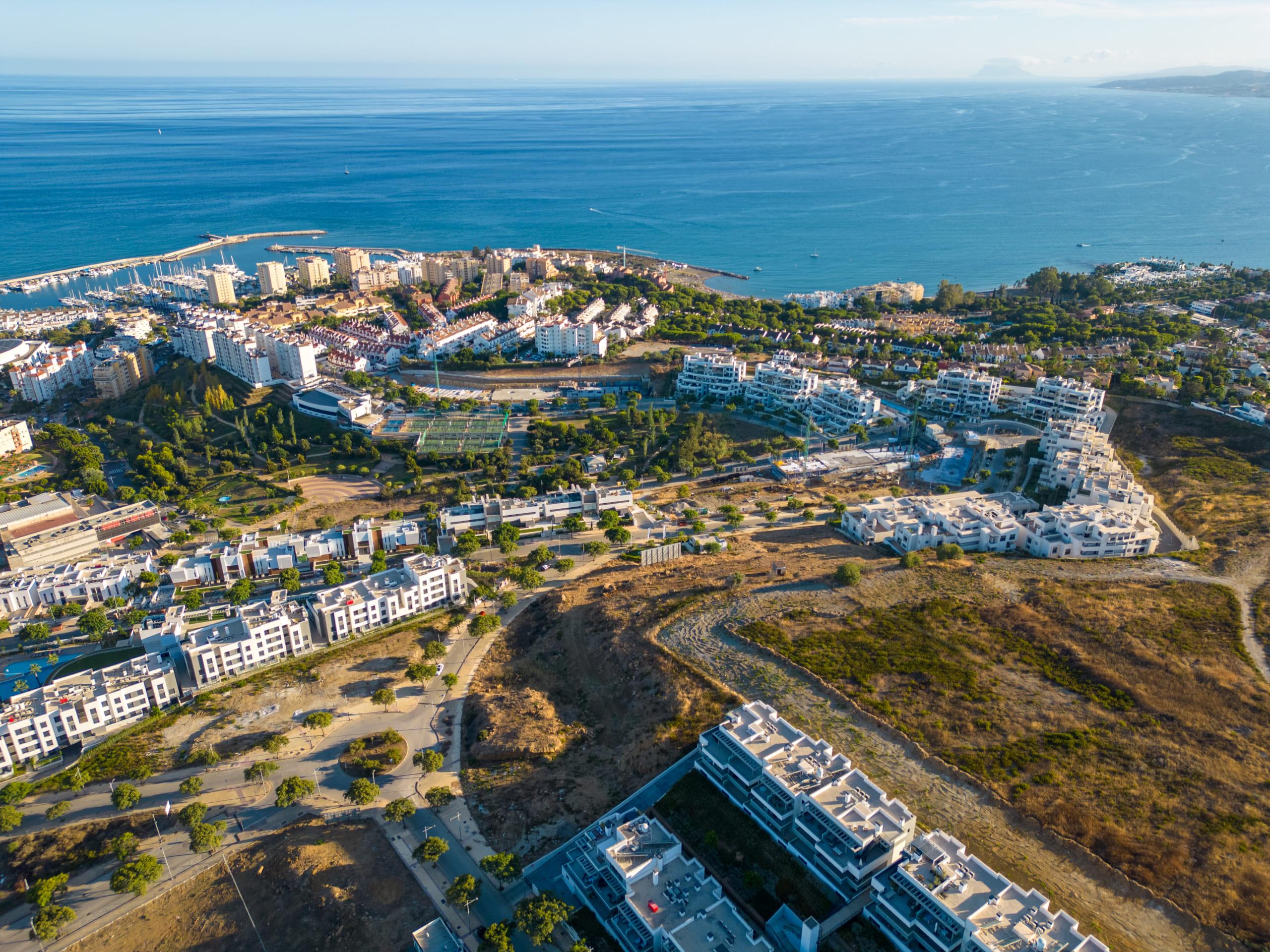 Communal pool area within new-build development, Las Mesas, Estepona