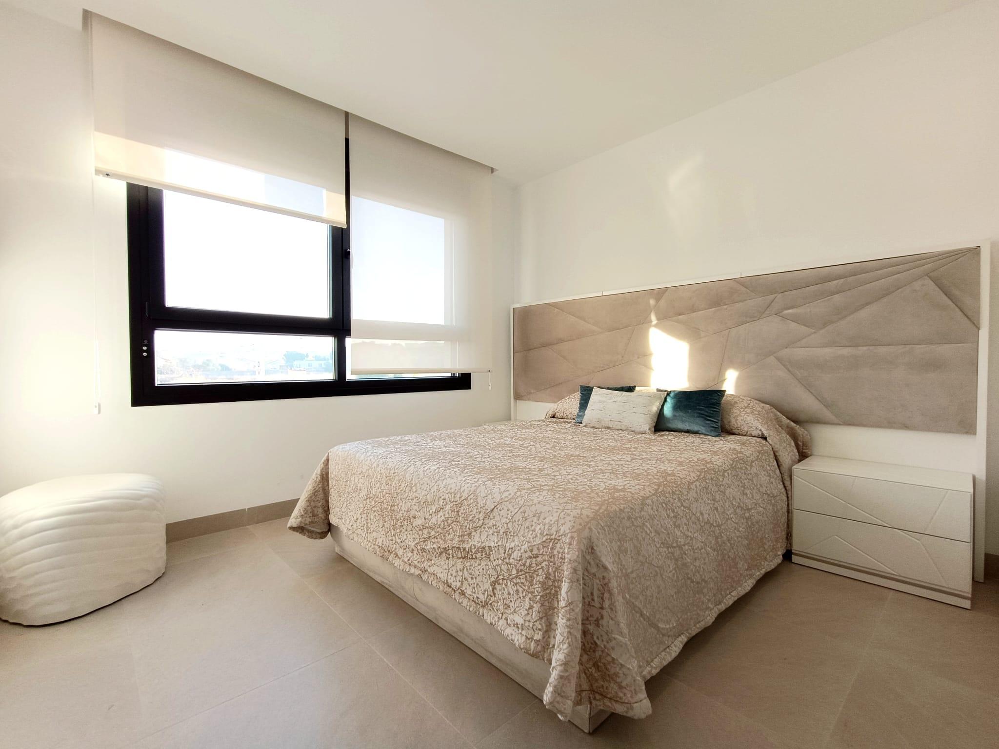 En-suite bathroom off main bedroom in new-build villa, Pueblo 4, Benijofar