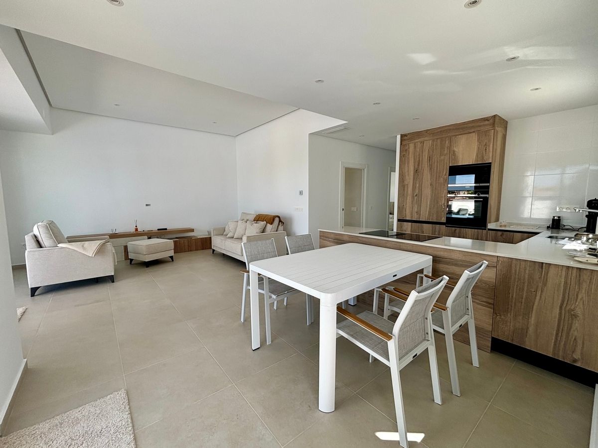 Rear garden area of new-build detached villa on 399m² plot, Centro de la Ciudad Quesada