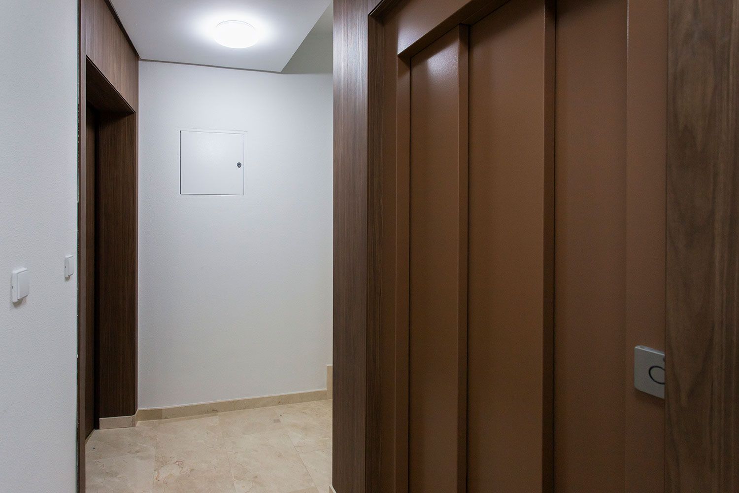 Interior corridor in new-build penthouse, Pueblo 6