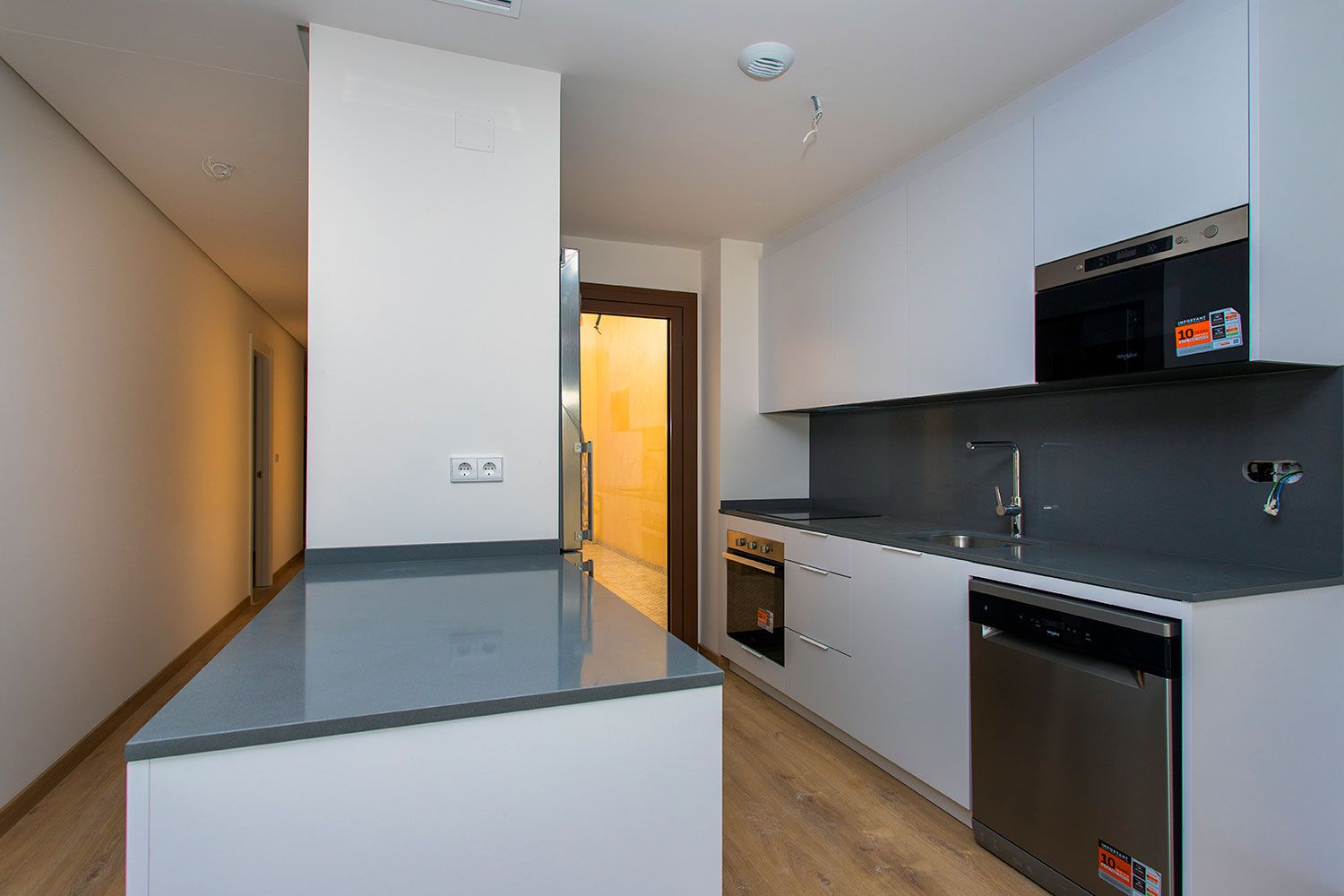 Bathroom with shower in penthouse, Pueblo 6, Hondón de las Nieves