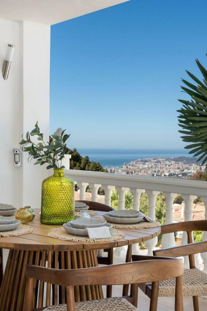 Communal grounds of the development, Riviera del Sol, Mijas