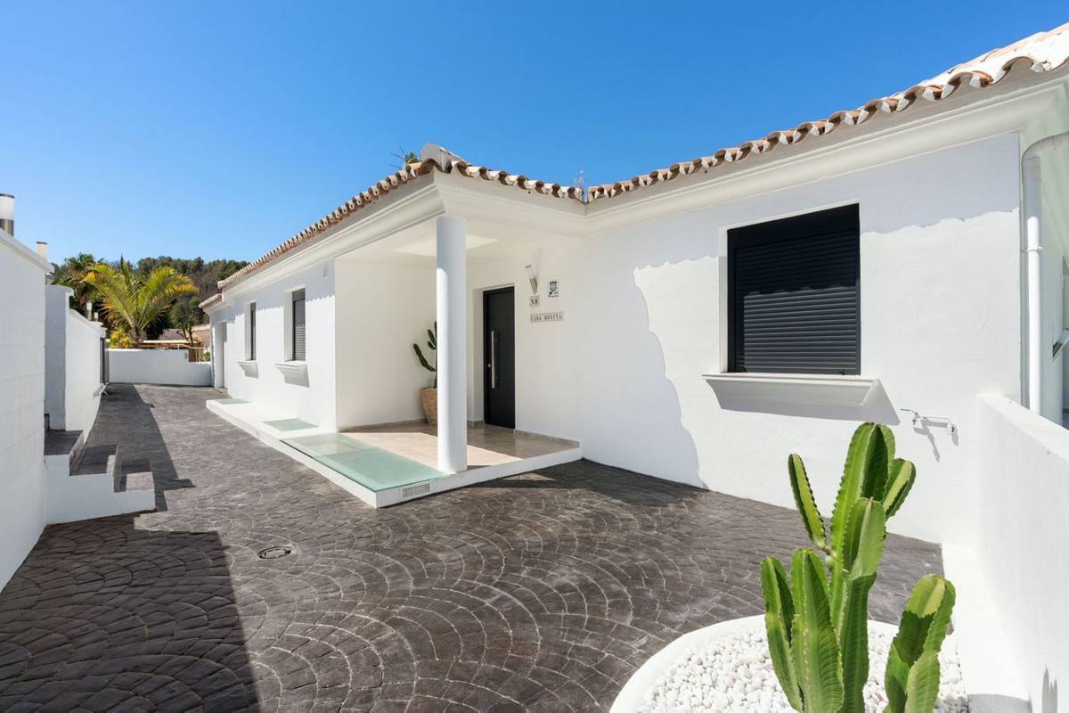Laundry or utility area in villa, Riviera del Sol, Mijas