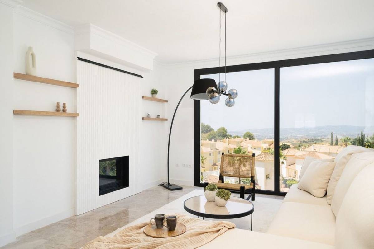 Second reception or sitting room in villa, Riviera del Sol, Mijas