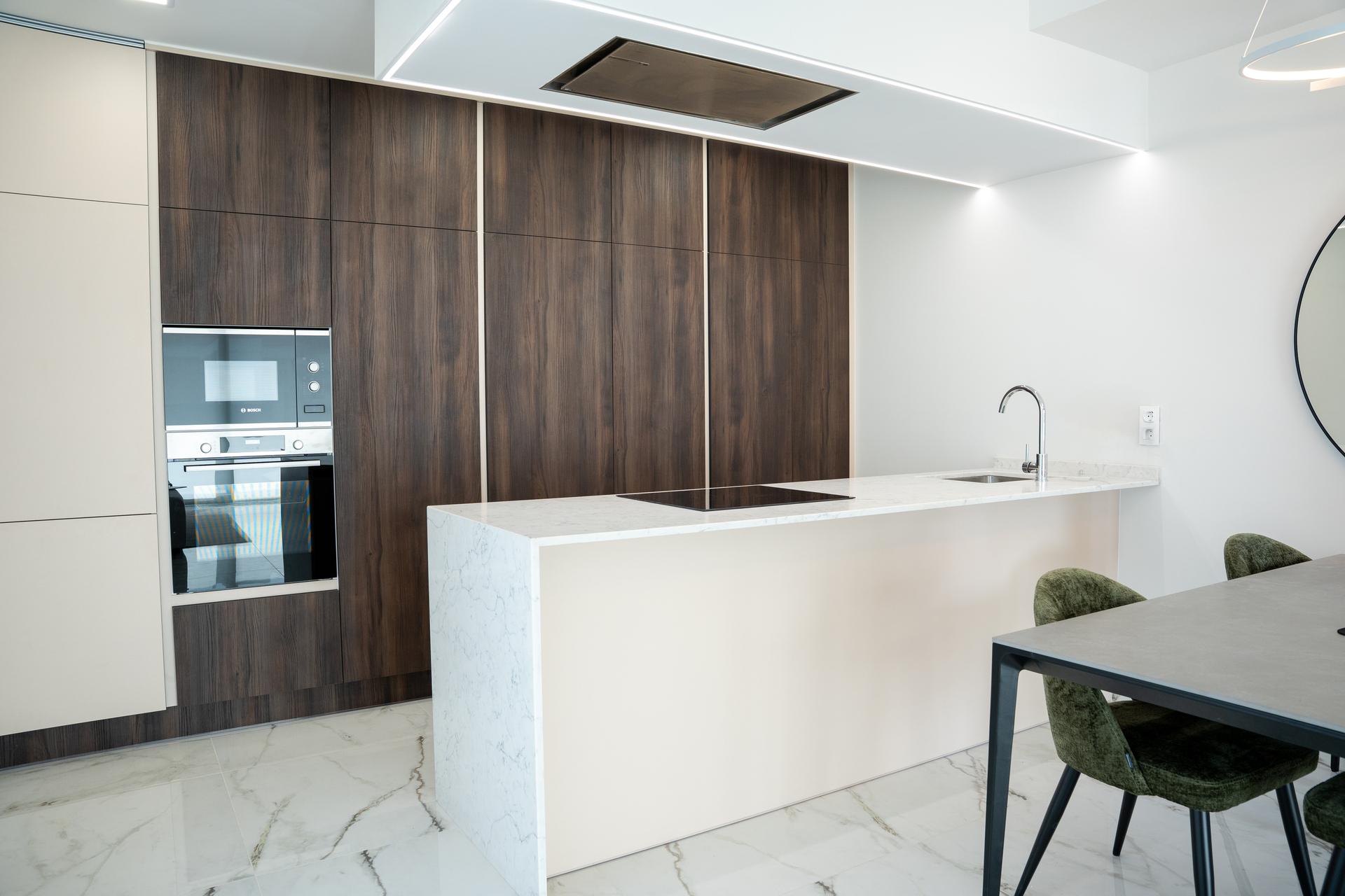 Open-plan kitchen and dining area in new-build villa, Lo Marabú, Rojales