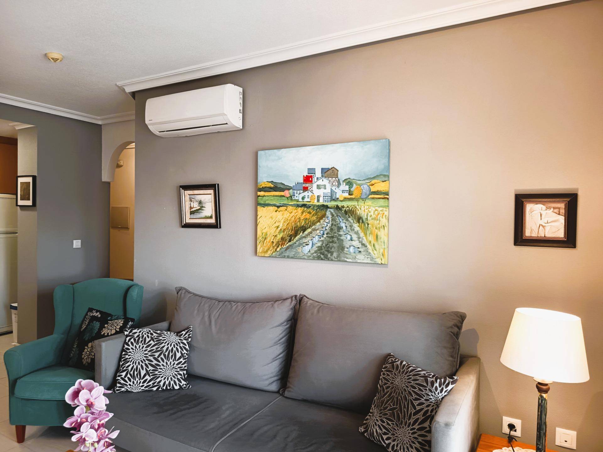 Additional room interior in 2-bedroom penthouse, La Regia, Orihuela Costa