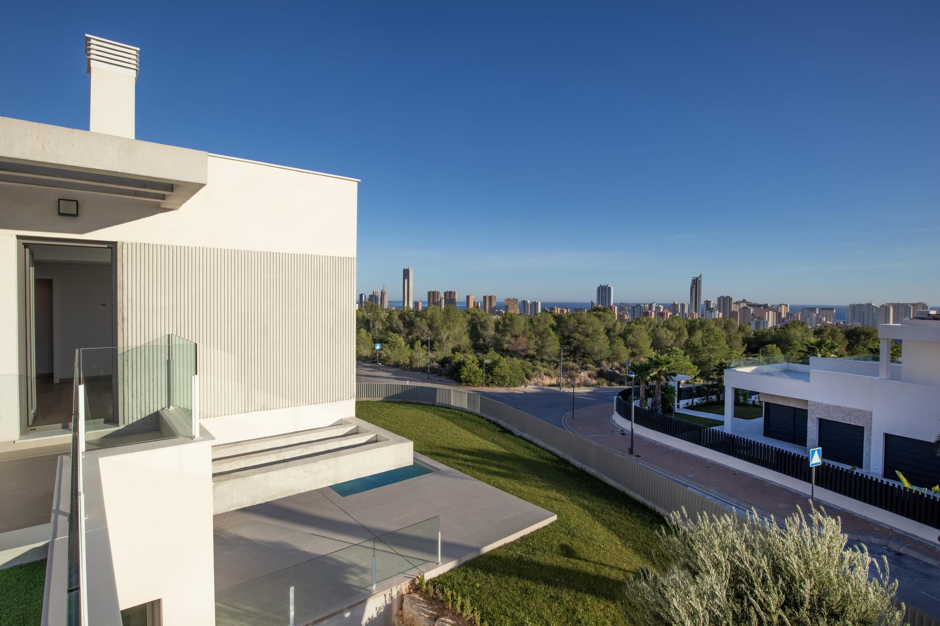 Third bedroom in 6-bedroom new-build villa, Finestrat Hills