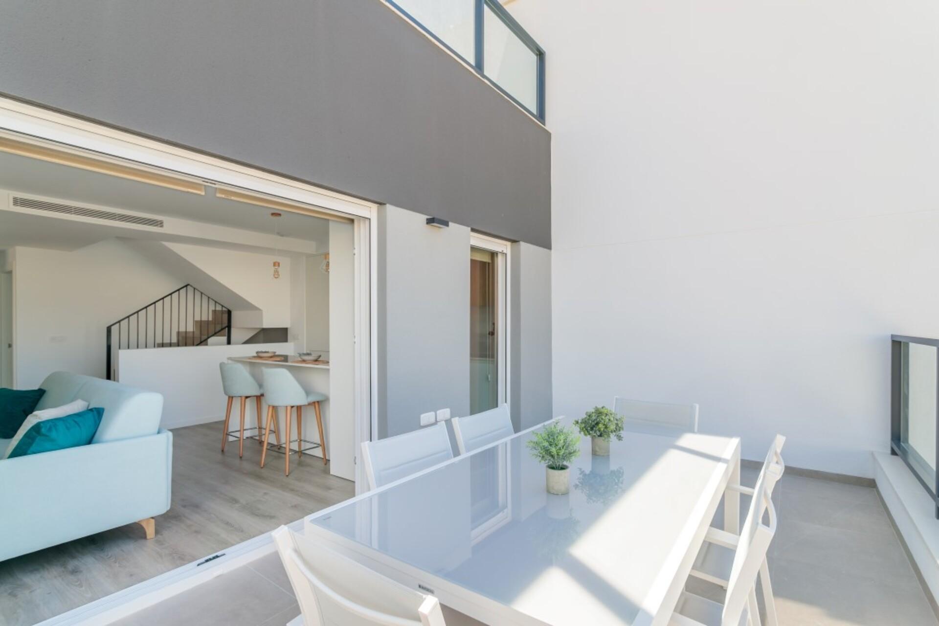 Interior finish detail in ground-floor new-build villa, Balcón de Finestrat