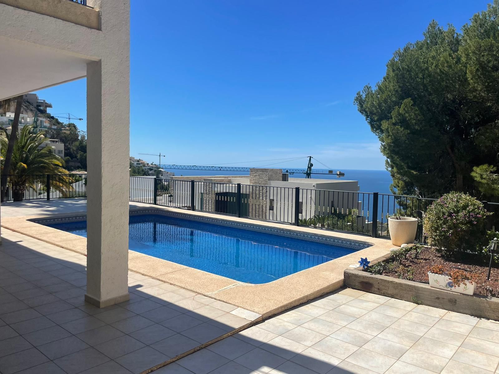 Driveway and entrance approach to new-build villa, Zona de Mascarat, Altea