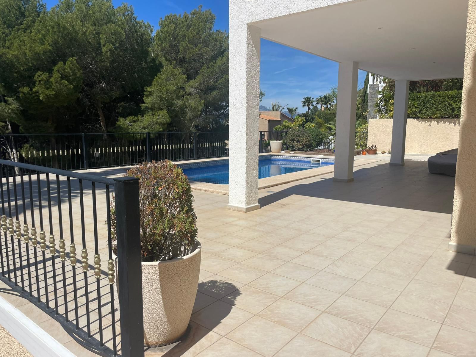 Ground-floor plan showing room layout of 3-bedroom villa, Zona de Mascarat, Altea
