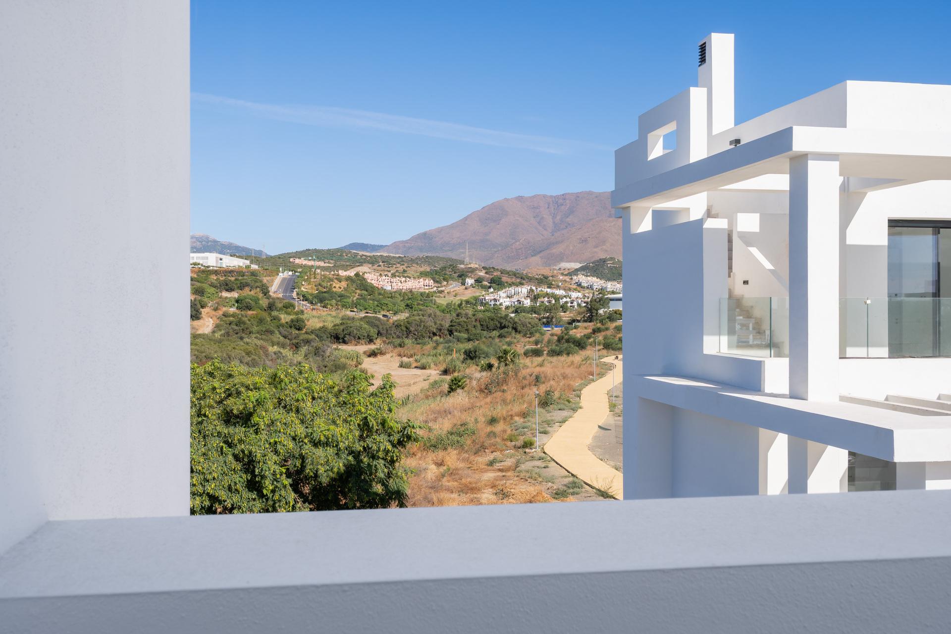 Interior finish detail in 274 m2 new-build apartment, Arroyo Vaquero