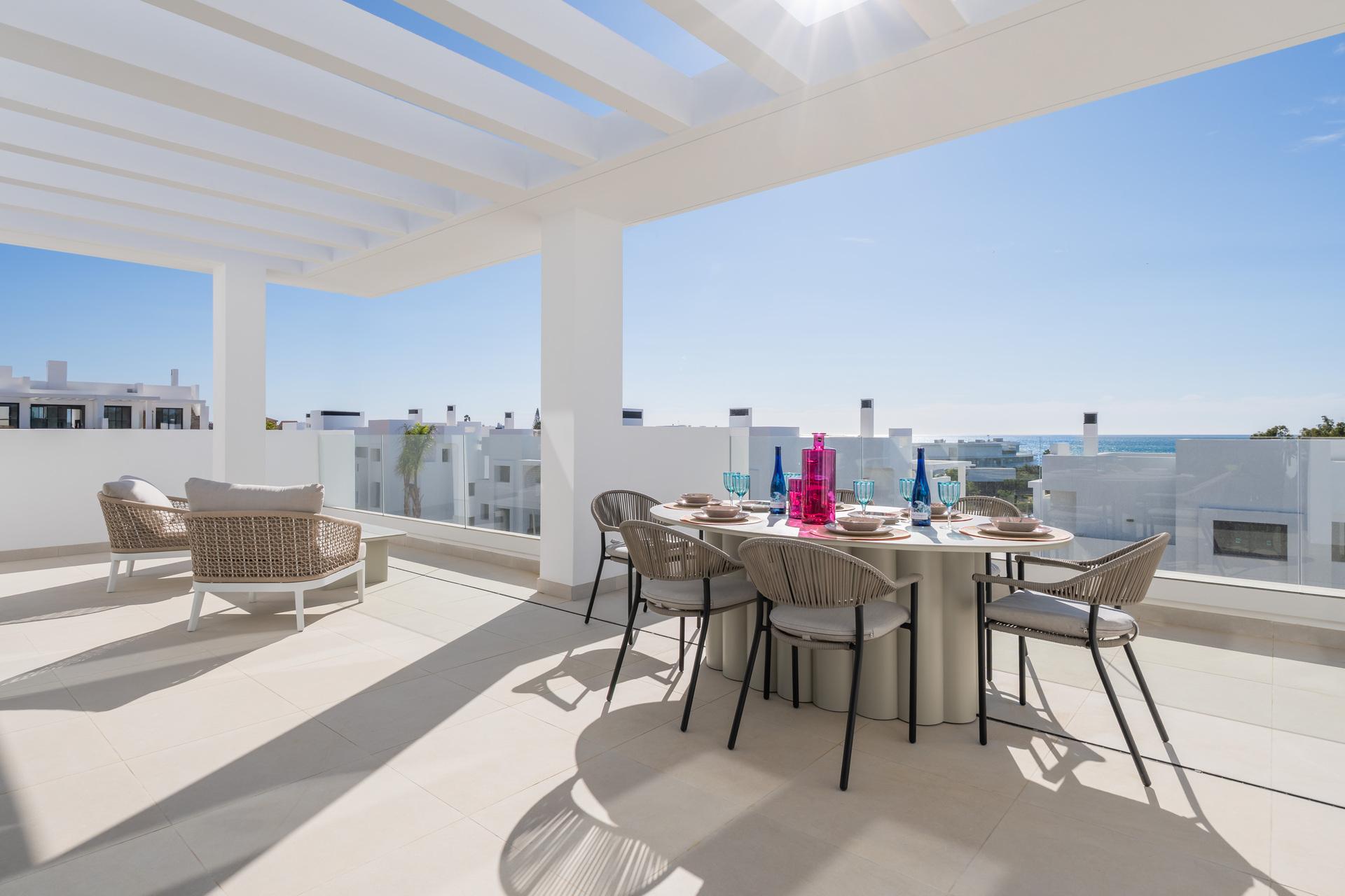Third bathroom in 3-bedroom new-build apartment, Arroyo Vaquero, Estepona