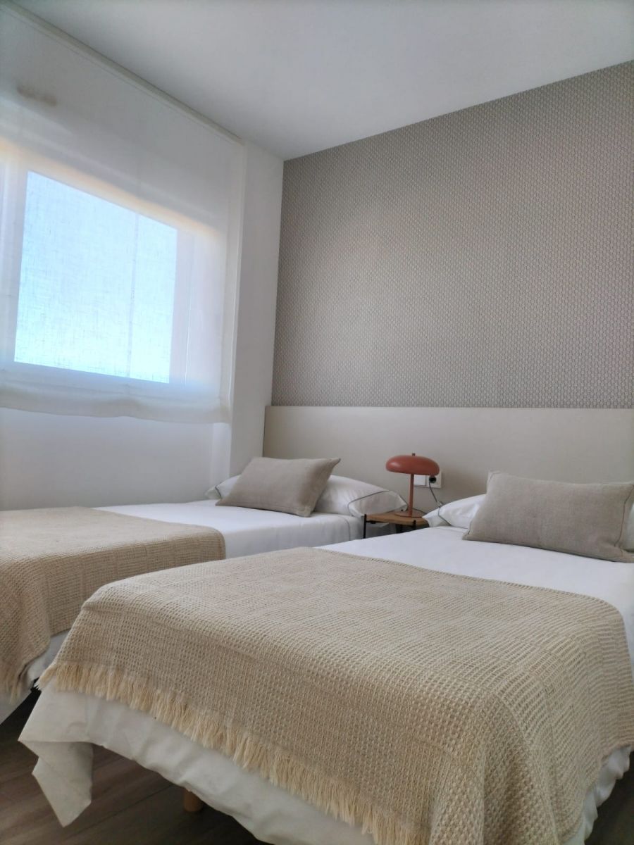 Bathroom with shower or bath in apartment, Desamparados-Hurchillo-Torremendo, Orihuela