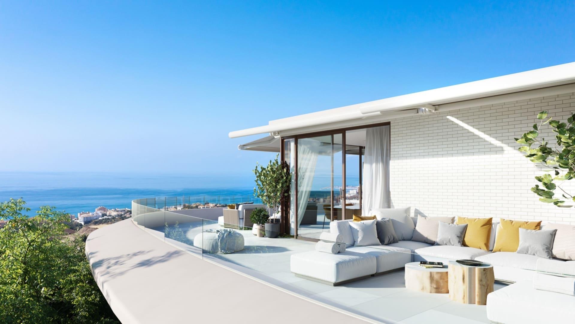 Modern fitted kitchen in new-build penthouse, El Higuerón, Fuengirola