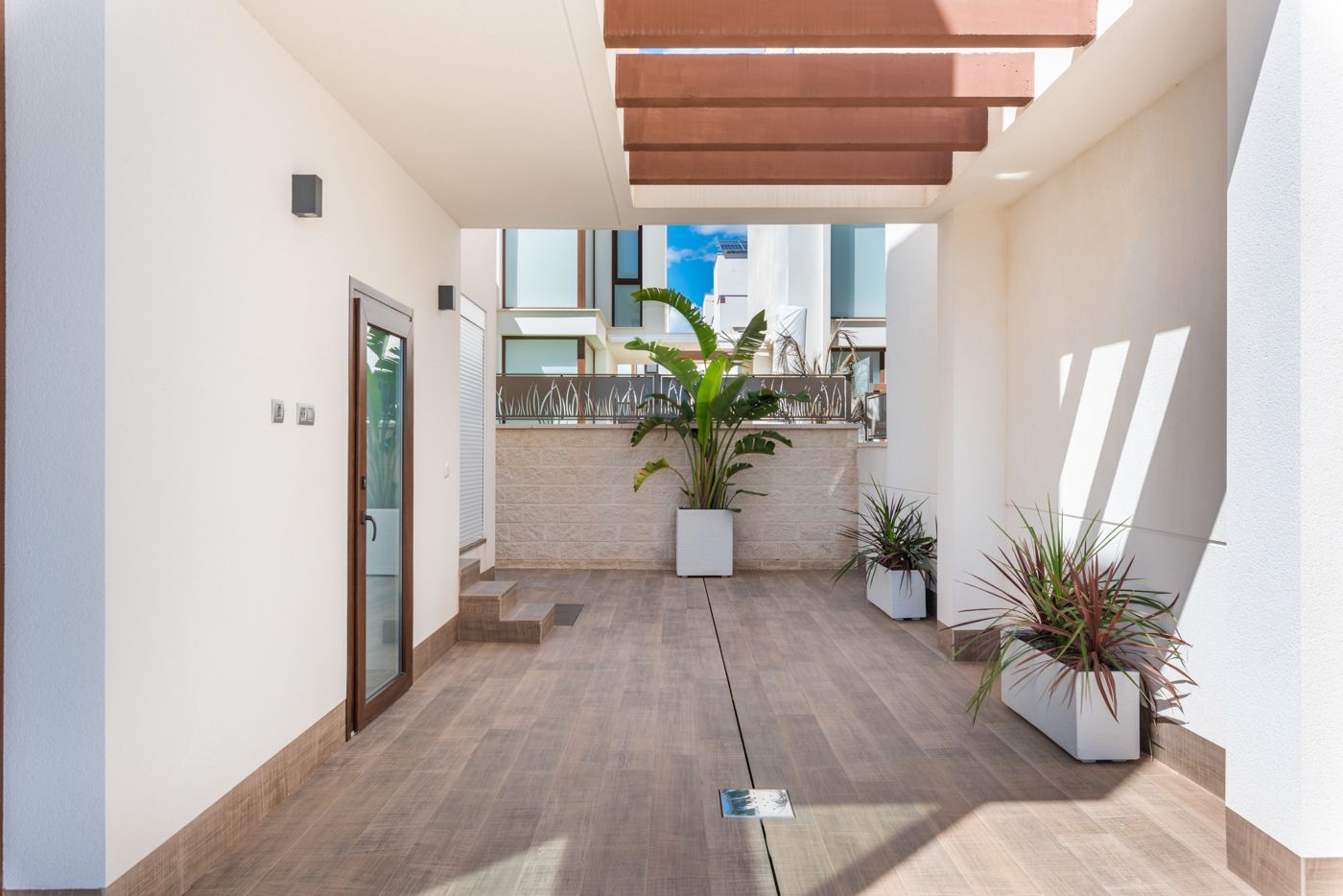 Rendered side wall finish on new-build villa exterior, Ciudad Quesada