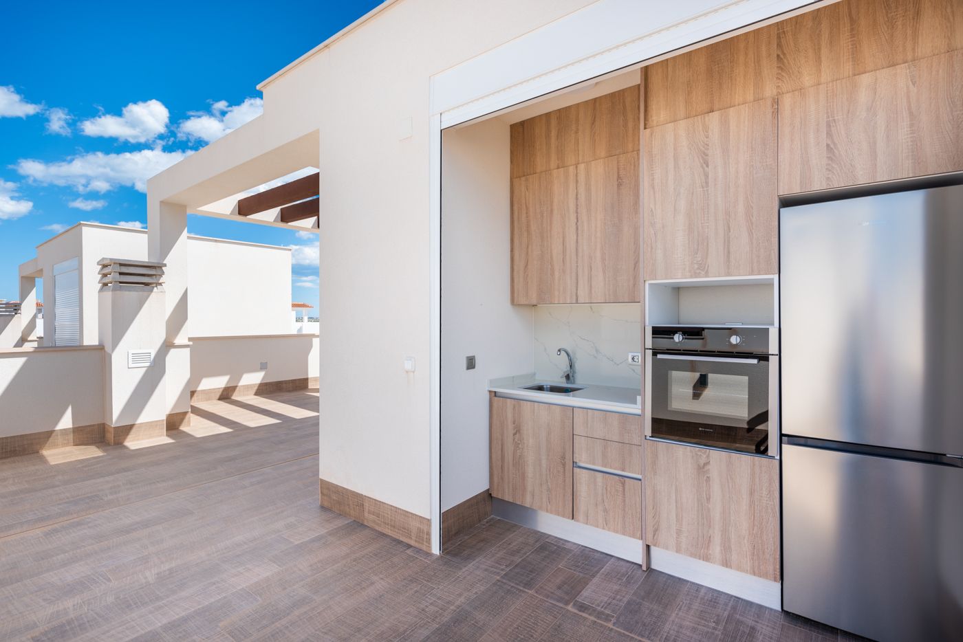 Rooftop solarium terrace of new-build villa in Ciudad Quesada, Rojales